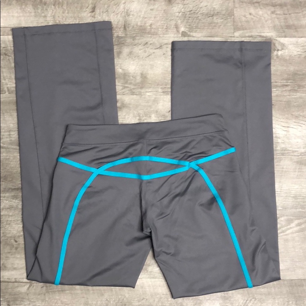 Lululemon Gray Tracker Pants Size 8 - Picture 4 of 6
